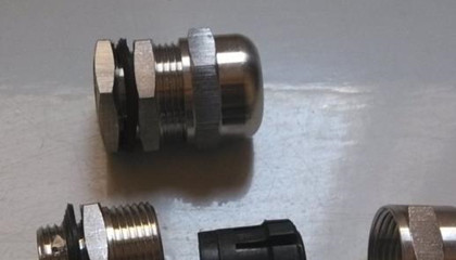 不銹鋼防水接頭是如何防水防塵的？