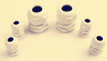 安裝塑料電纜接頭時需注意幾點？