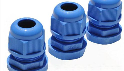 防水接頭開孔后如何使用？